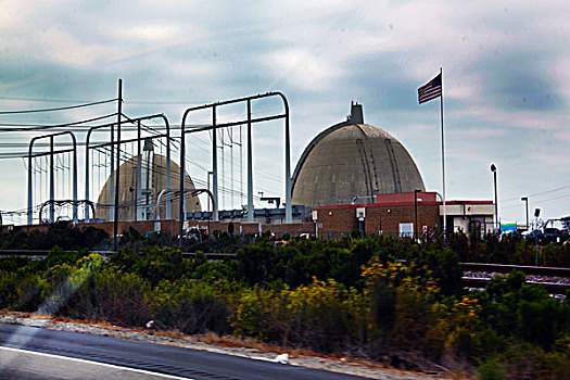 去圣地亚哥路上核能发电设备