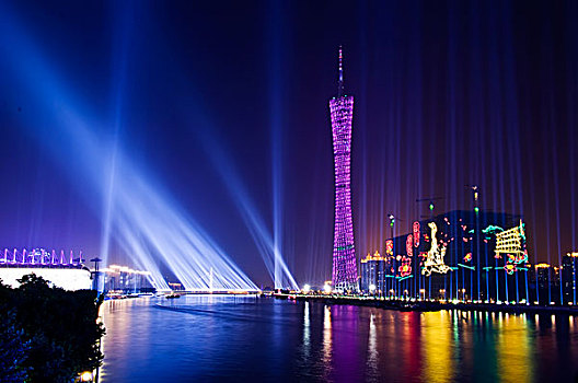 絢麗燈光中的廣州珠江夜景