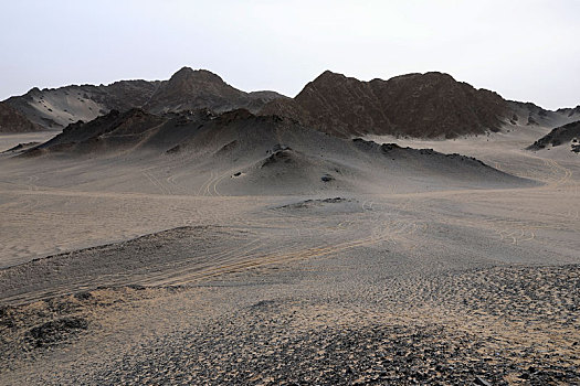 柴达木盆地黑山戈壁