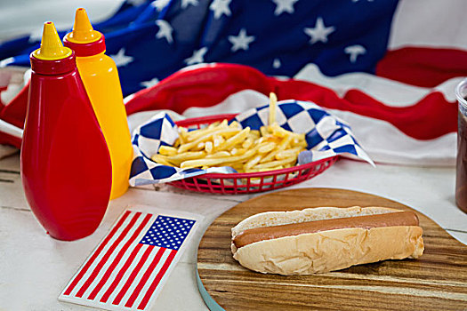 美国国旗,汉堡包,木桌子,特写