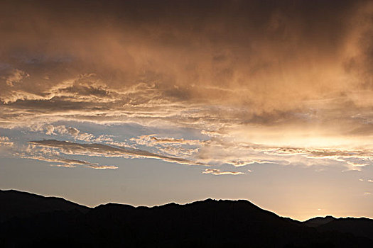 剪影,荒芜,山脉,日落,发光,云,空中,棕榈泉,加利福尼亚,美国