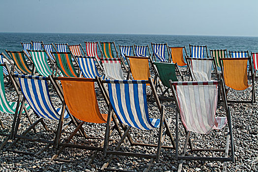 空,折叠躺椅,圆石滩,德文郡,英格兰,英国