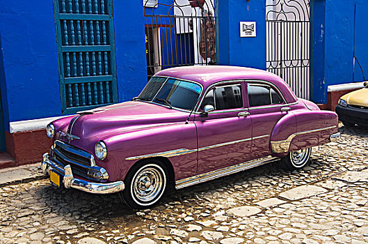 鲜明,紫色,雪佛兰,停放,正面,蓝色,建筑,圣斯皮里图斯,古巴
