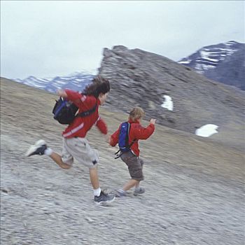 男孩,斜坡,攀登,山,卡纳纳斯基斯县,加拿大,艾伯塔省