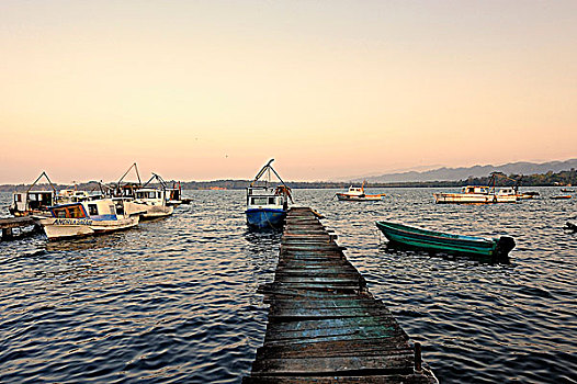 危地马拉,渔船