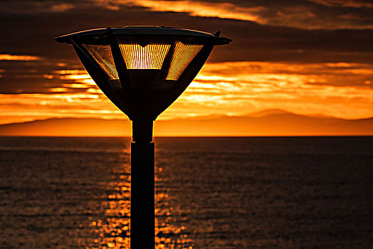 灯笼,落日,海岸