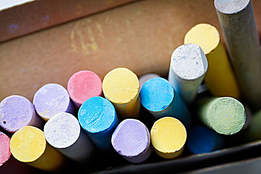 混合,彩色,粉笔,纸,盒子,聚焦