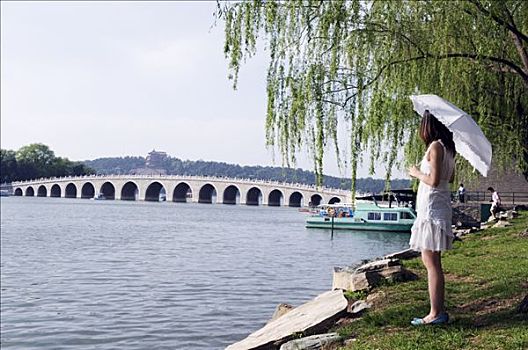 中国,北京,颐和园,世界遗产,女孩,看,十七孔桥