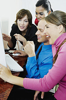 侧面,商务人士,三个,职业女性,台式电脑