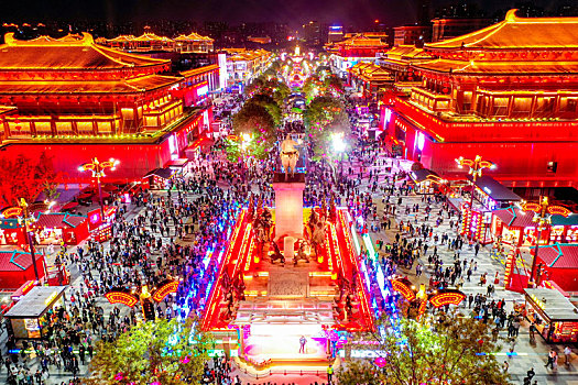 航拍陜西西安大唐不夜城夜景燈光秀