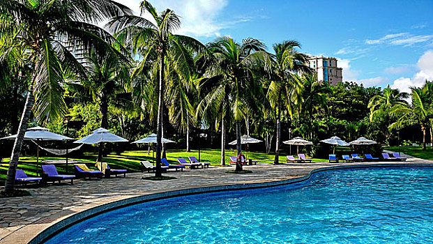 海南三亚大东海海滨银泰度假酒店游泳池