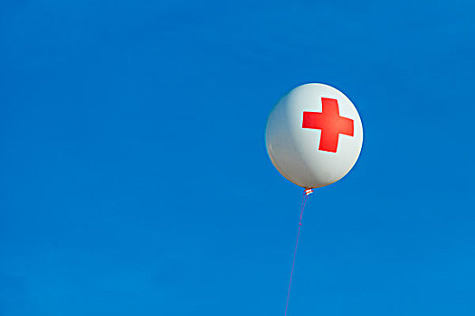 气球,红十字,蓝天