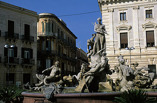 意大利,西西里,锡拉库扎,街景,喷泉