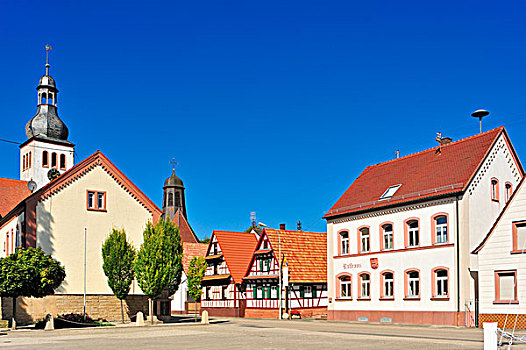 市政厅,教区教堂,天主教,莱茵,莱茵兰普法尔茨州,德国,欧洲
