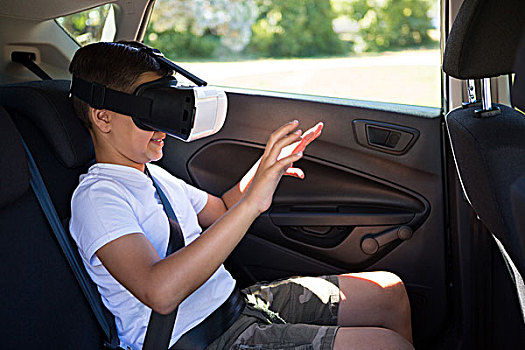 少男,虚拟现实,耳机,汽车,后座