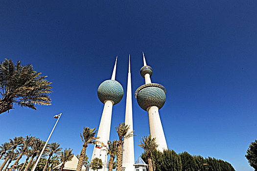 kuwait,city,towers,is,a,group,of,three,reinforced,concrete,in,the,main,tower,187,metres,high