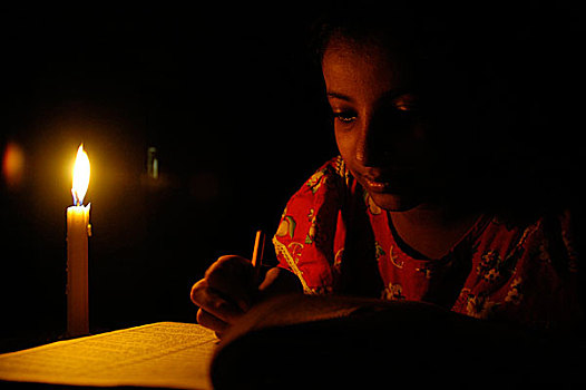 女孩,烛光,停电,达卡,城市,孟加拉,黑色,户外,普通,上方,八月,2006年