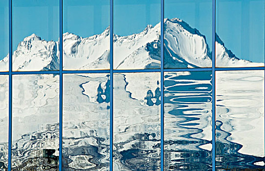 雪盖,楚加奇山,楚加奇州立公园,反射,窗户,建筑,阿拉斯加,冬天