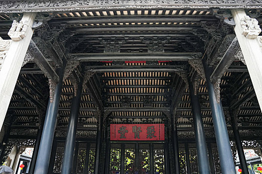 羊城广州阴天的陈家祠古建筑群特写