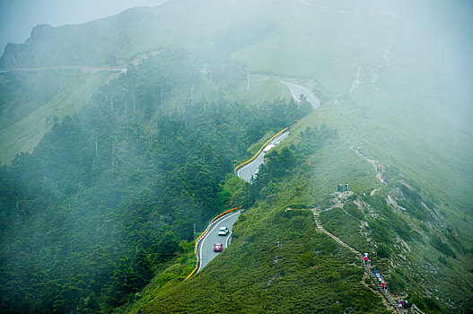 台湾中央山脉国家森林游乐区合欢山