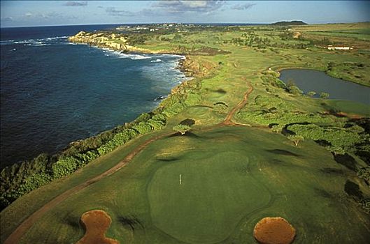 夏威夷,考艾岛,坡伊普,湾,高尔夫球场,俯视,绿色,沙坑,前景,水塘