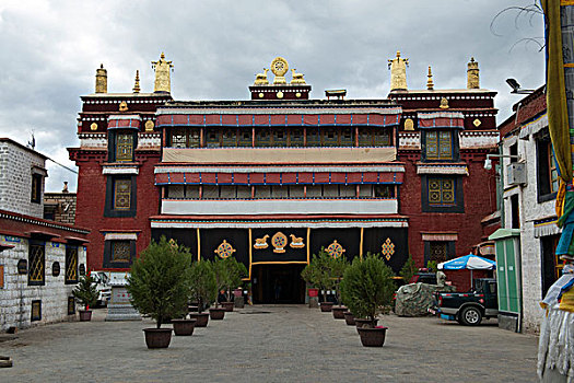 西藏拉萨小昭寺正门