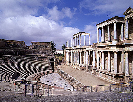 侧面视角,罗马剧场