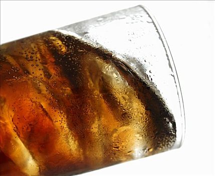 可乐,冰块,玻璃杯,倾斜
