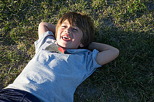 男孩,头像,躺着,公园,草,笑