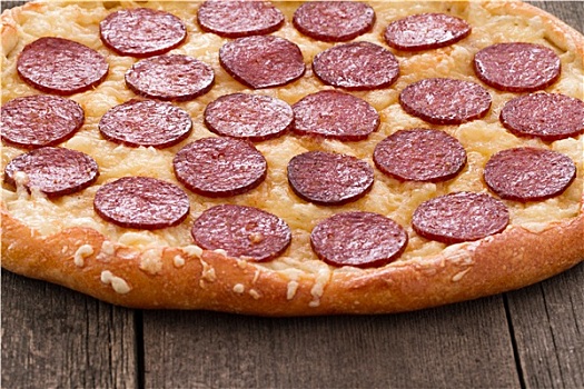 比萨饼,意大利腊肠,老,木质背景