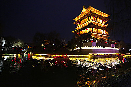 山东省枣庄台儿庄古城夜景