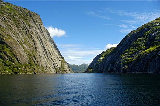 陡峭,墙壁,石头,狭窄,峡湾,罗弗敦群岛,挪威