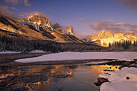 顶峰,后面,山,靠近,班芙国家公园,艾伯塔省,加拿大