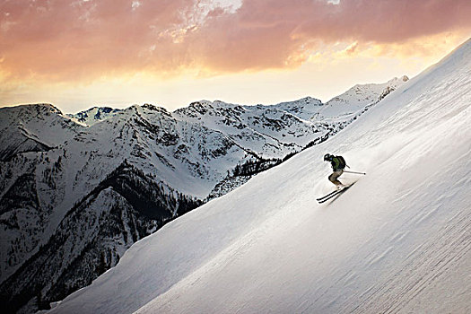 中年,男人,滑雪,山,金色,不列颠哥伦比亚省,加拿大