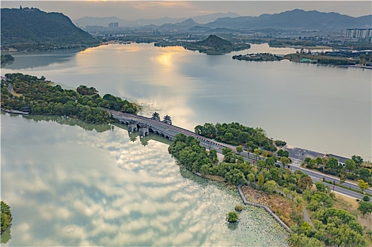 浙江省杭州市湘湖晨曦航拍