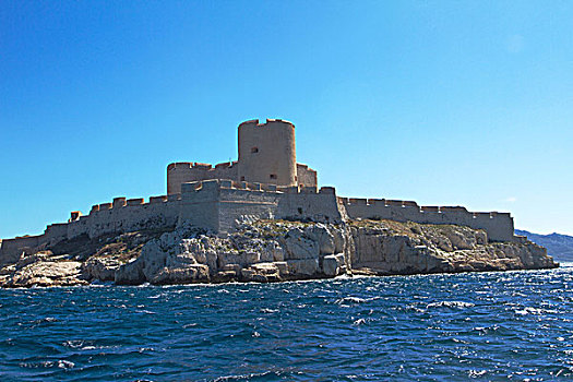 马赛海边的城堡