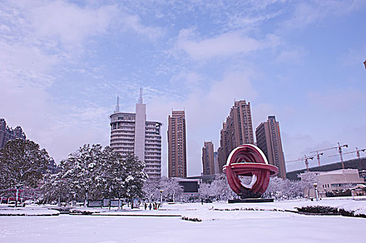 合肥和平广场雪景