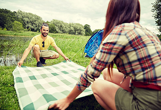 幸福伴侣,卧,野餐毯,营地
