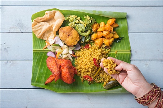 印度女人,吃饭,香蕉叶,米饭