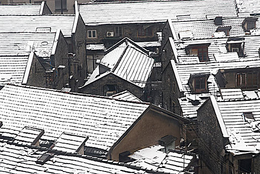 屋顶,下雪,积雪,窗户,石库门建筑,冬天,老房子,旧建筑,住宅区,农村,乡村,自然风光