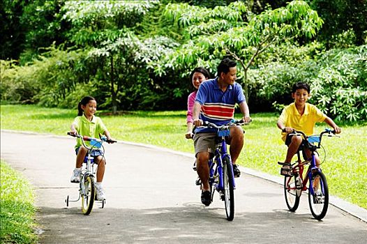 家庭,骑自行车,公园