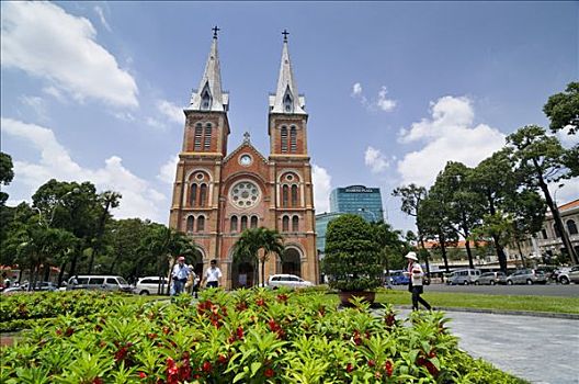 天主教,大教堂,圣母大教堂,背影,广场,购物中心,西贡,胡志明市,越南,东南亚