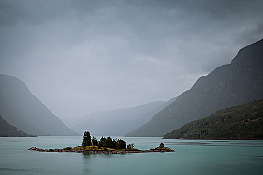 小岛,湖,冰河,水,雨,天气,神秘,气氛,雾,雾气,上方,山,后面,光泽,挪威,欧洲