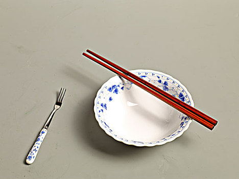 青花瓷刀叉,碗筷