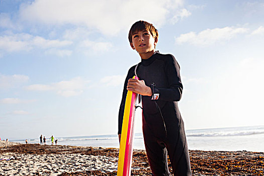 男孩,冲浪板,海滩,因西尼塔斯,加利福尼亚,美国