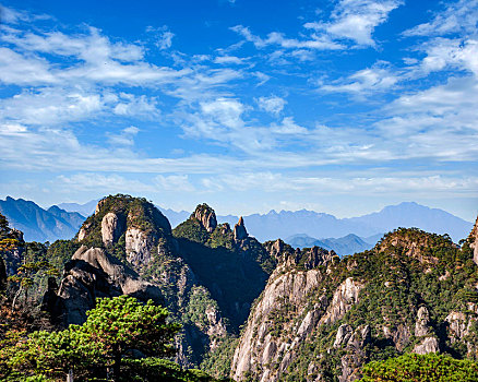 江西上饶三清山南清园群山