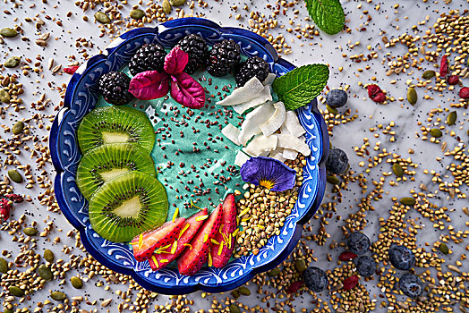 碗,冰沙,猕猴桃,黑莓,草莓,种子