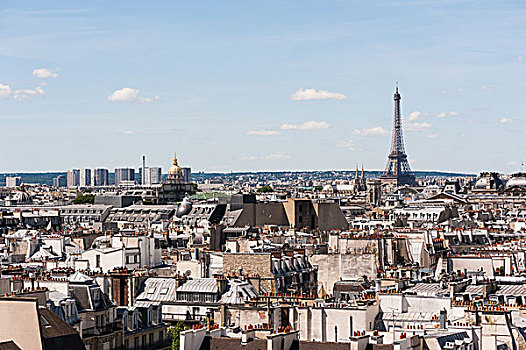 法国巴黎艾菲尔铁塔的下午
