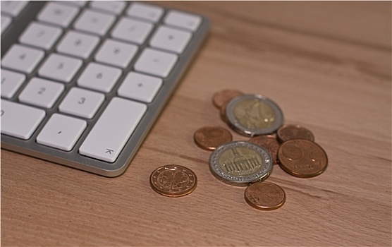 键盘,欧元硬币,木质,书桌