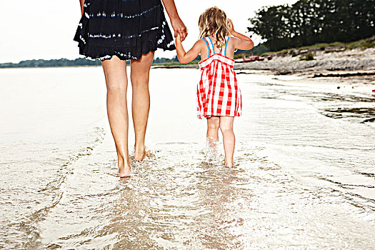 女孩,母亲,走,海滩